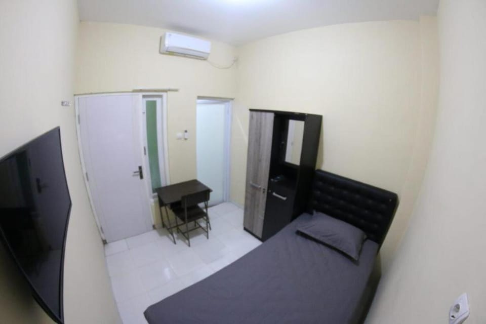 Bedroom, air conditioner