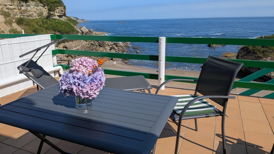 View (from property/room), Balcony/Terrace, Sea view