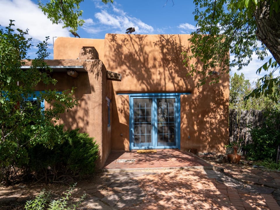 Casters Retreat House in Santa Fe