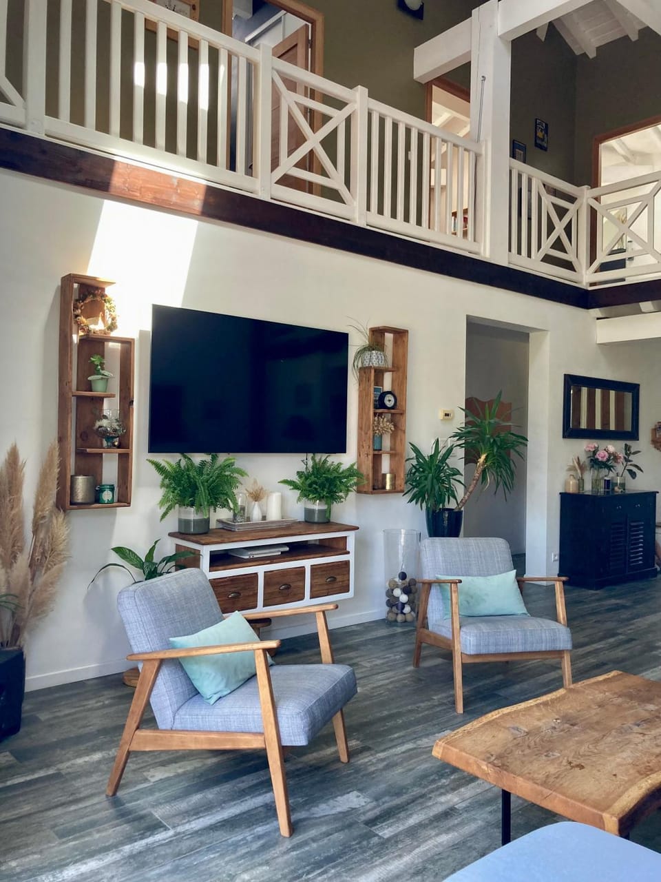 Communal lounge/ TV room, Living room