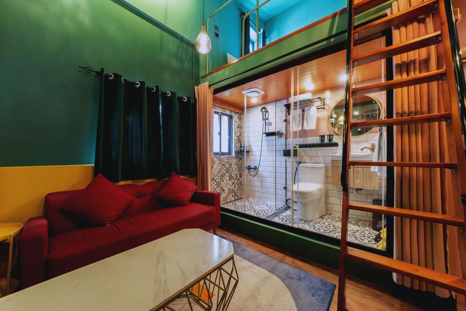Living room, Seating area