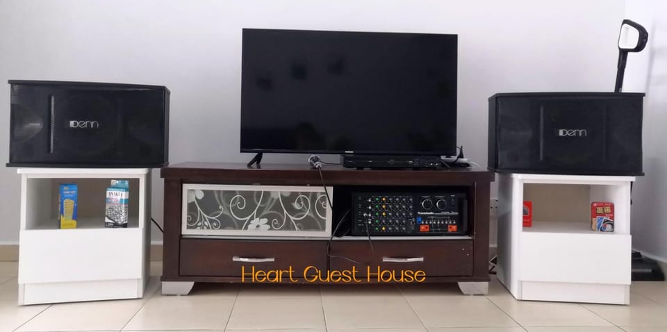 Communal lounge/ TV room, TV and multimedia, Evening entertainment, Area and facilities