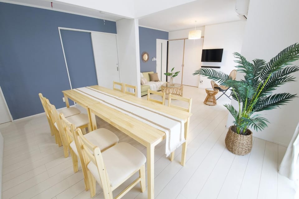 ちゅらパレス B Apartment in Okinawa Prefecture