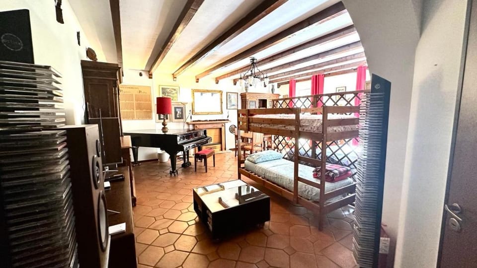 Musicians Mansion Apartment Apartment in Lombardy