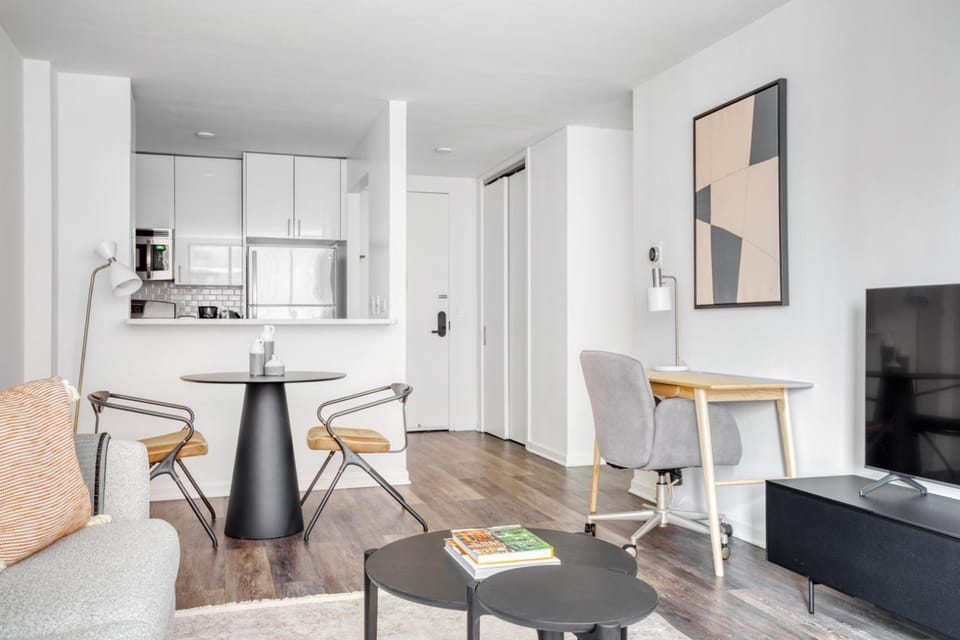 Midtown W 1BR w Gym WD nr Hudson Yards NYC-742 Apartment in Midtown