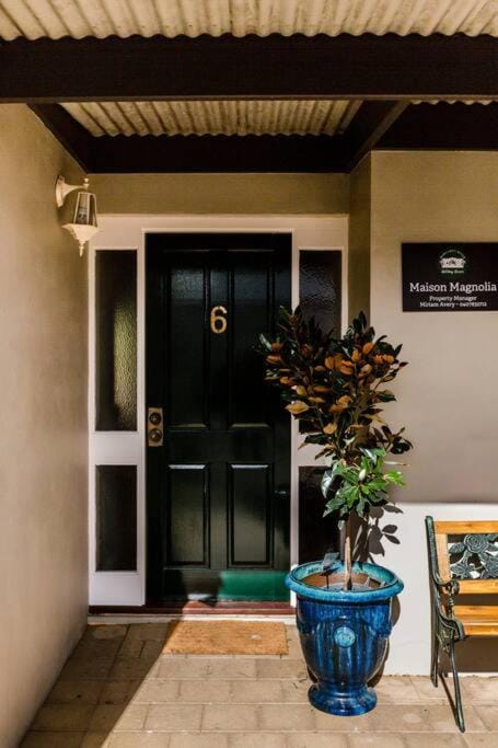 Maison Magnolia; Character Townhouse in the centre of Margaret River House in Margaret River