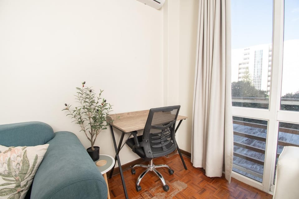 View (from property/room), Balcony/Terrace, air conditioner