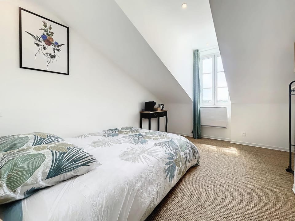 Bed, Coffee/tea facilities, Photo of the whole room, Bedroom