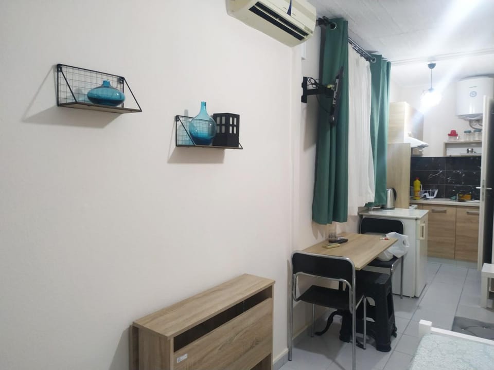 Small Studio in Rethymno center for up to 4 persons (2 +2 children or 3 adults) Apartment in Rethymno