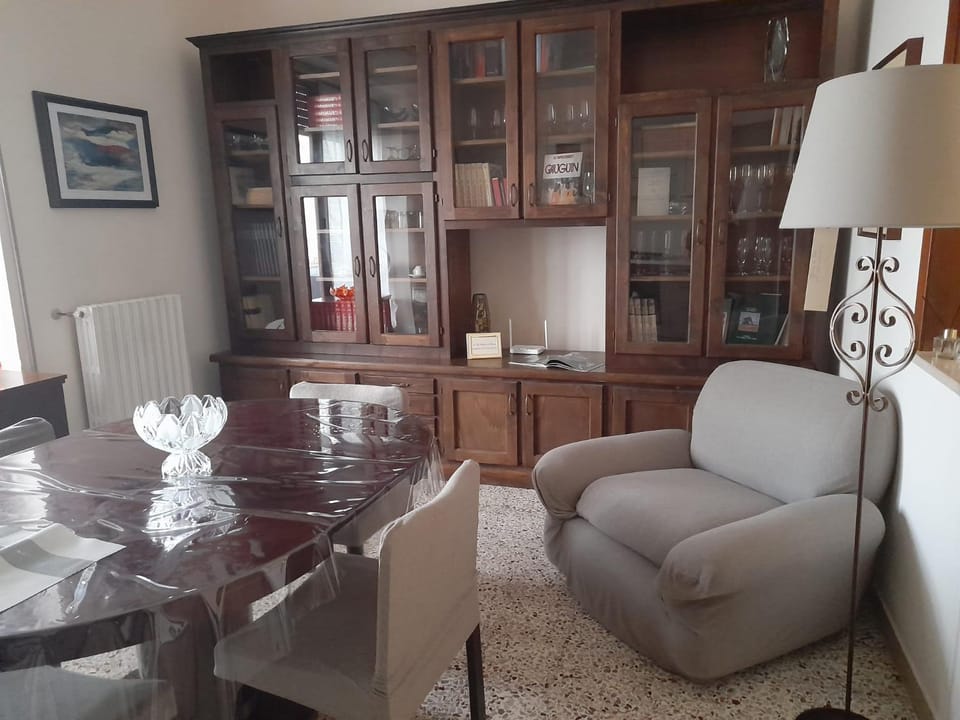 Kitchen or kitchenette, kitchen