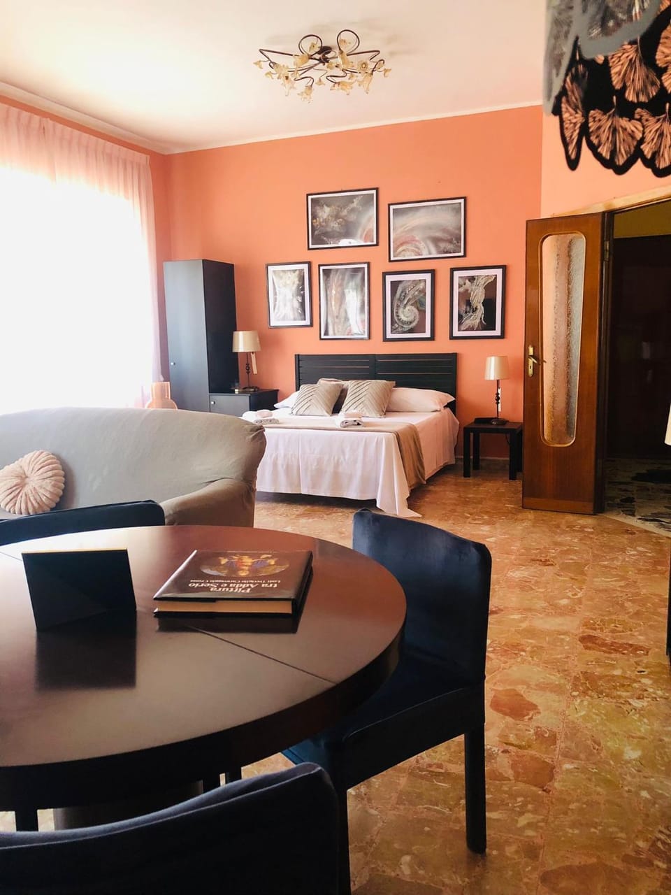 Photo of the whole room
