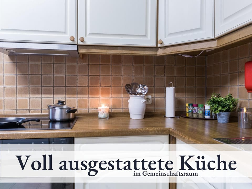 Kitchen or kitchenette, Communal kitchen, kitchen