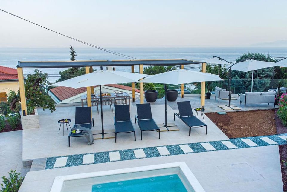 View (from property/room), Balcony/Terrace, Sea view