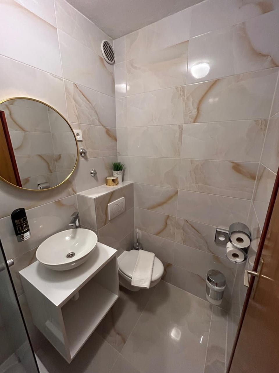 Apartments and Rooms Diana Apartment in Zadar