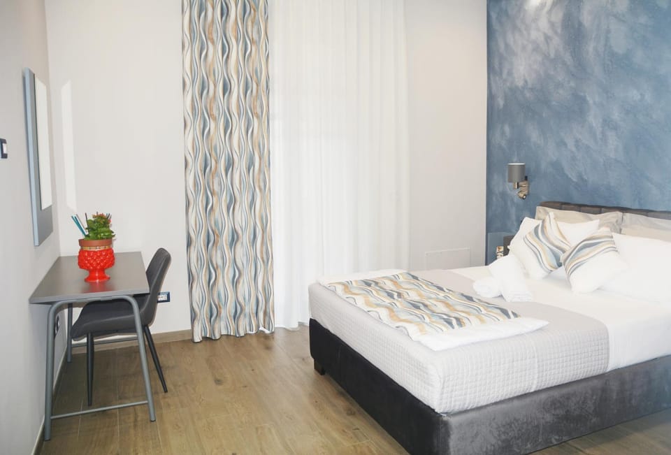 Bed, Photo of the whole room