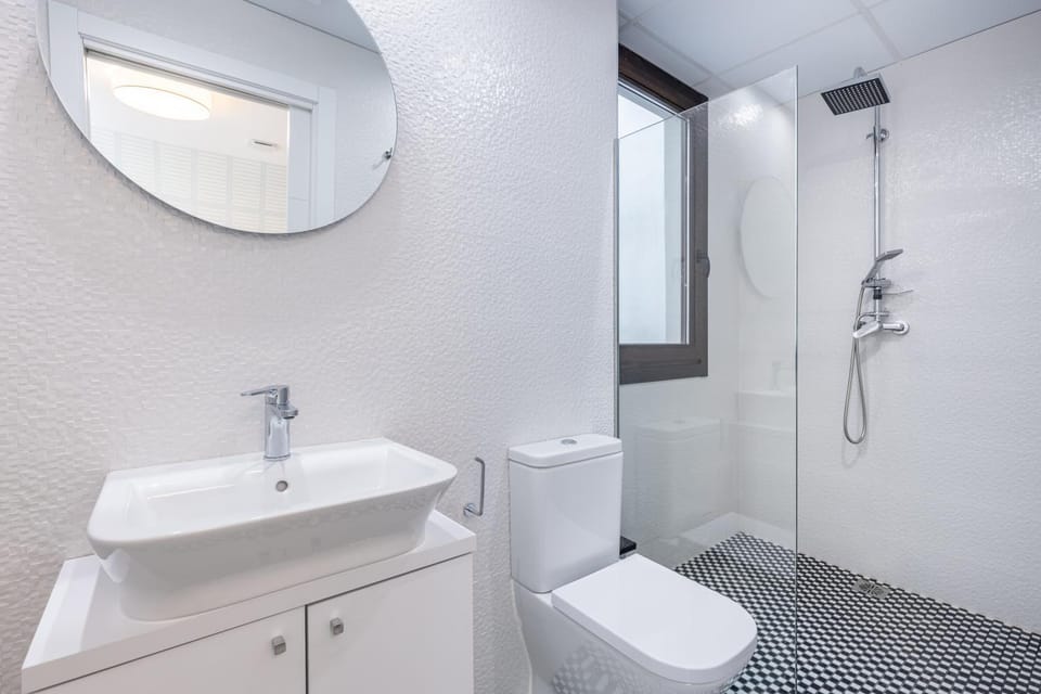 Shower, Bathroom