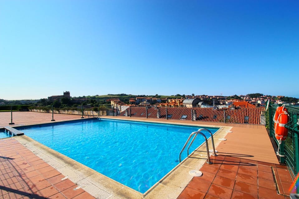Pool view, Swimming pool