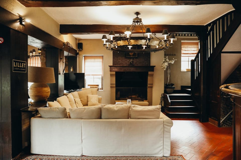 Le Chalet du Lac de Warfaaz by WelcHome Villa in Wallonia, Belgium