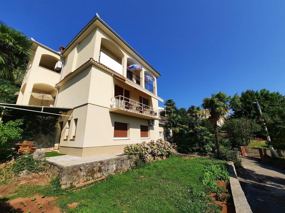 Property building, Garden