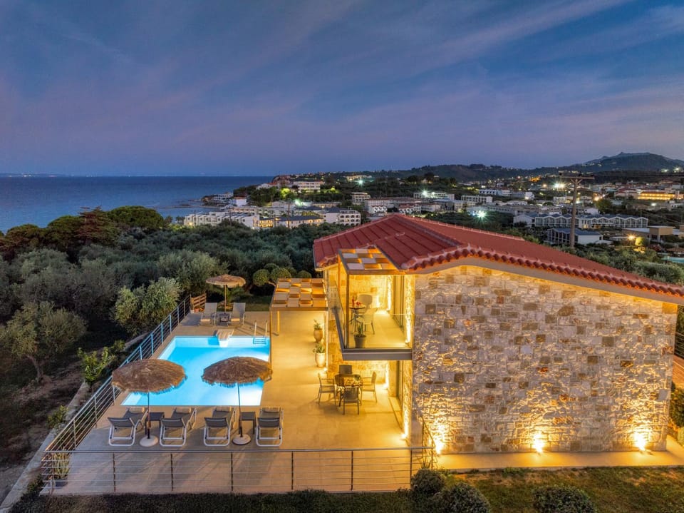 Property building, Night, Natural landscape, Bird's eye view, Mountain view, Pool view, Sea view, Swimming pool, sunbed