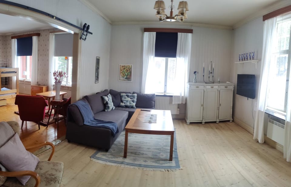 Communal lounge/ TV room, Living room, Seating area, heating