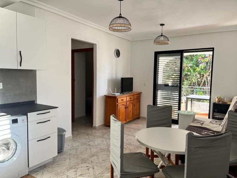 Apartment with Outdoor Pool and Air Conditioning in Cabo Roig Apartment in Vega Baja del Segura