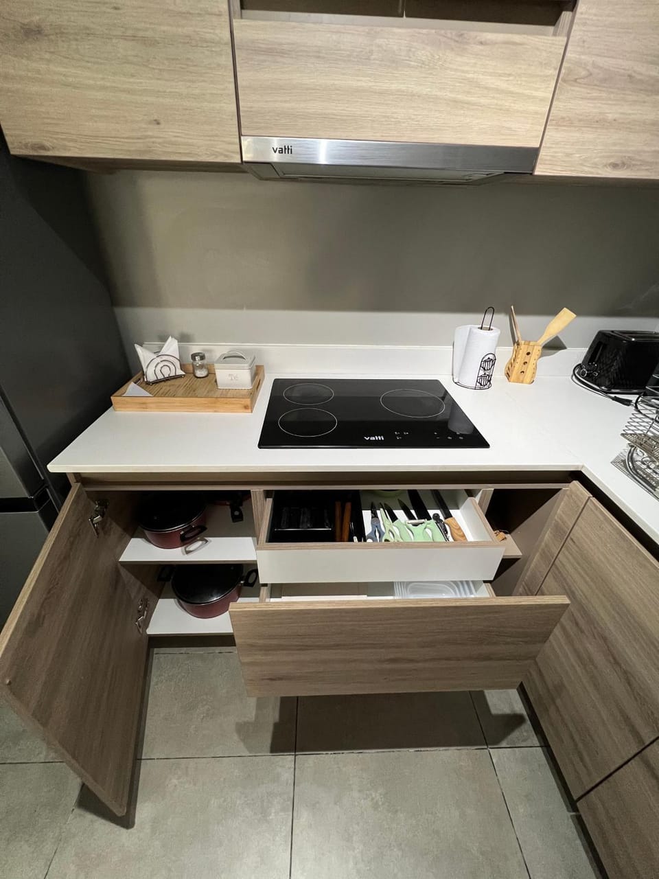 Kitchen or kitchenette