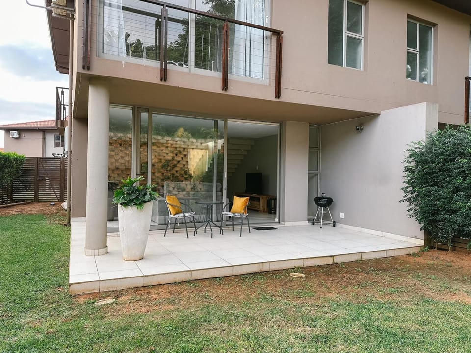 Patio, Garden, Garden, Balcony/Terrace, Seating area, Garden view