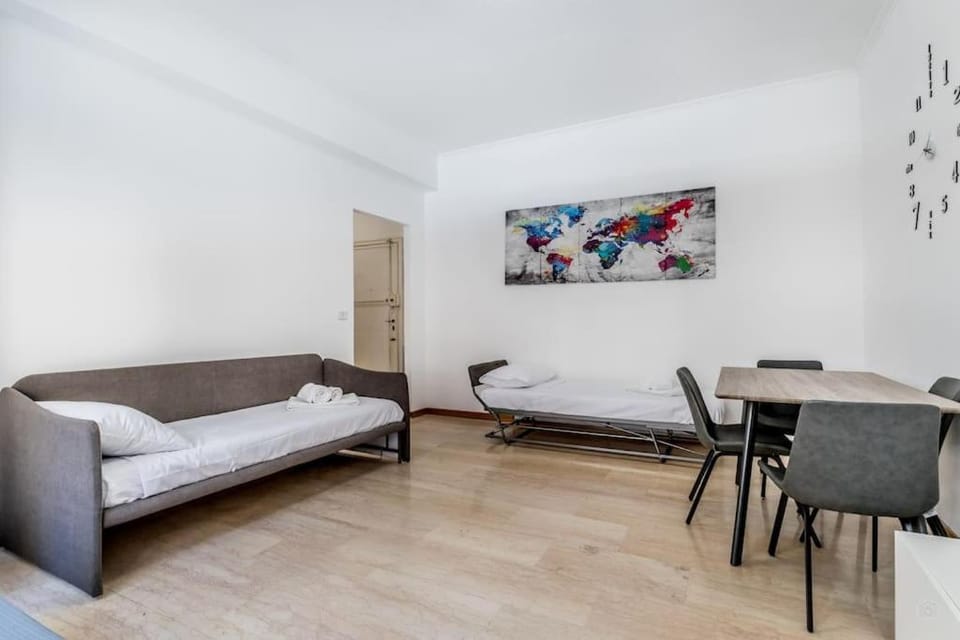 Tiburtina White House Apartment in Rome