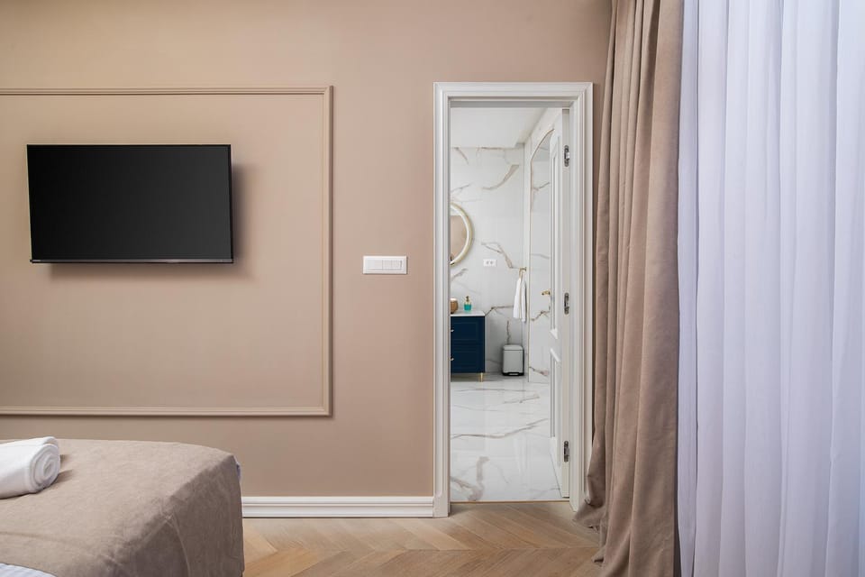 Bathroom, Bedroom