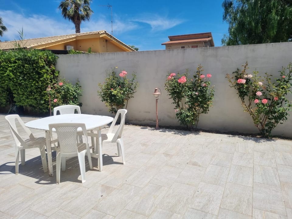 Magnolia House in Sicily