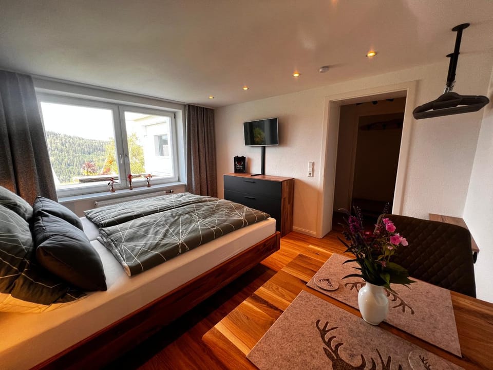 Dining area, Bedroom