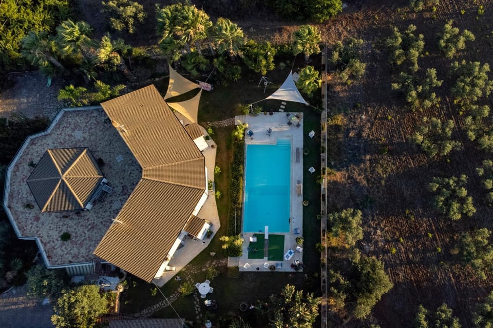 Property building, Swimming pool