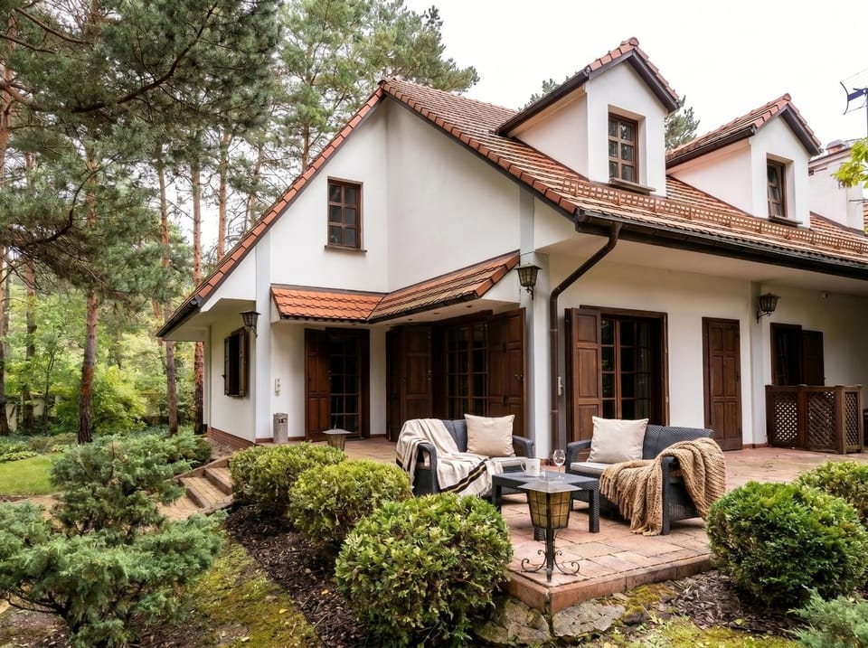 Property building, Patio, Spring, Day, Garden, Living room, Seating area, Garden view