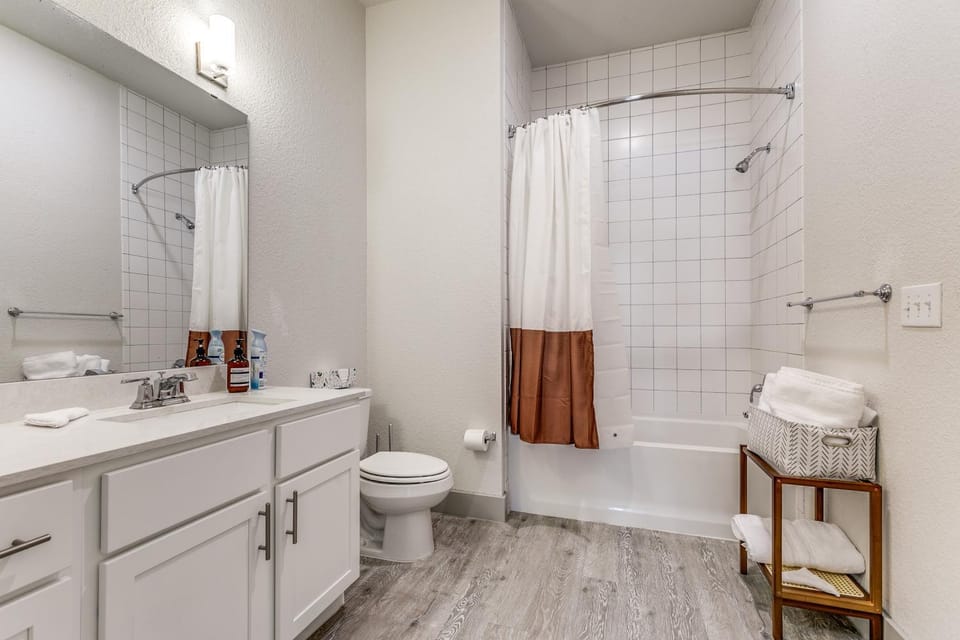 Bathroom, Public Bath, Bath