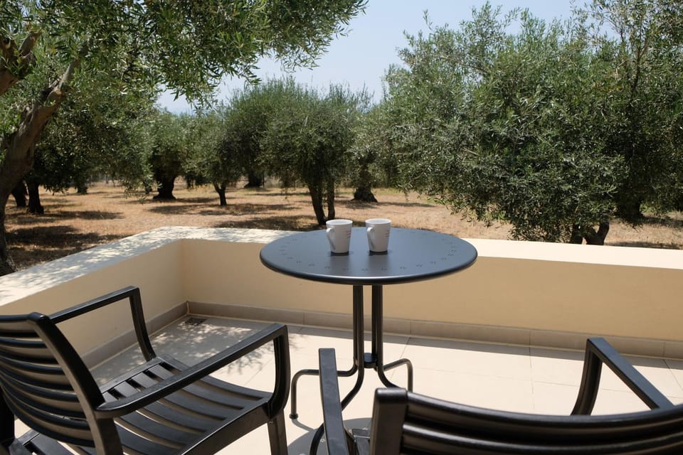 Balcony/Terrace, Garden view