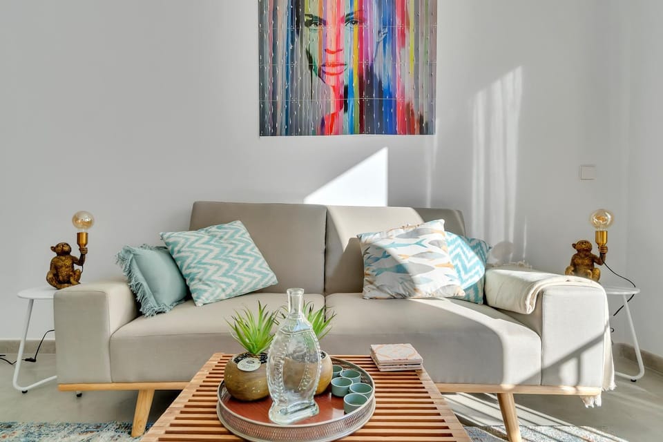 Living room, Decorative detail, Seating area