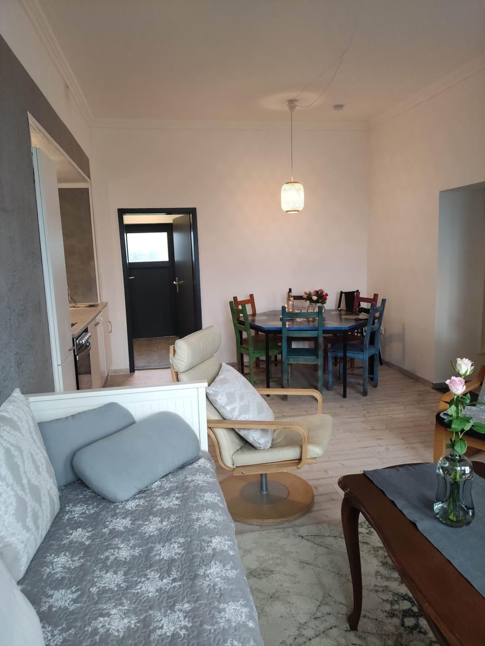 Kitchen or kitchenette, Living room, Dining area