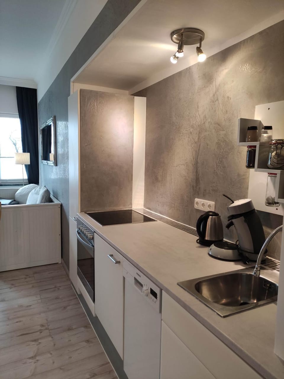 Kitchen or kitchenette, kitchen