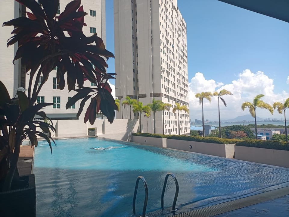 Deluxe suites 3, 1BR, 2-5 pax, Netflix, Georgetown Apartment in George Town