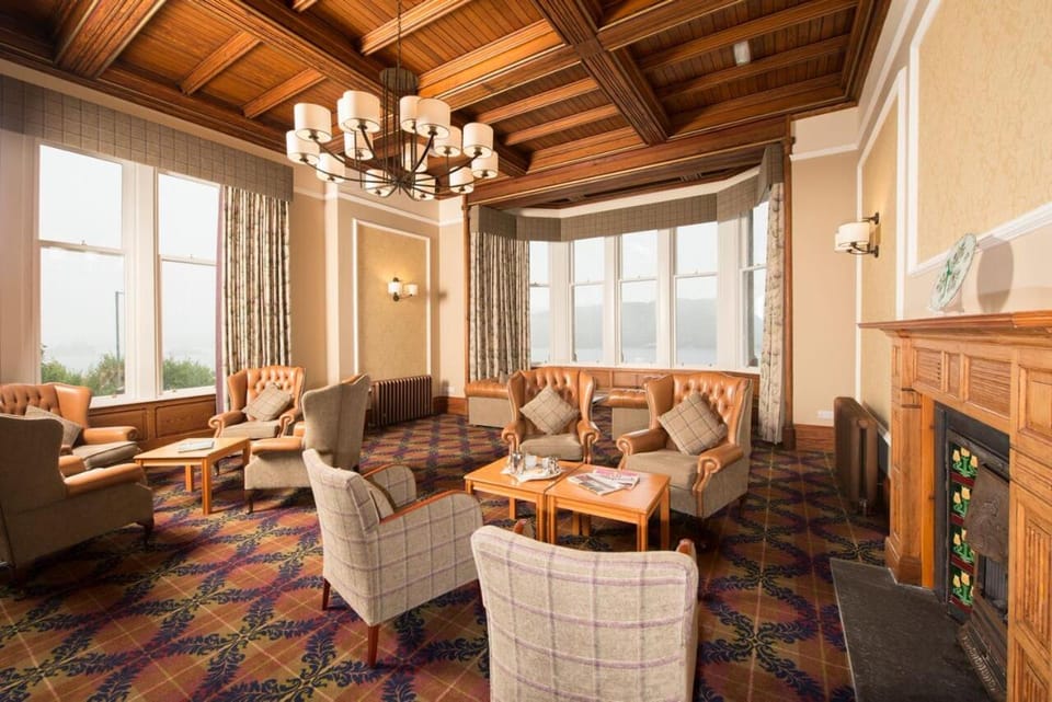 Lounge or bar