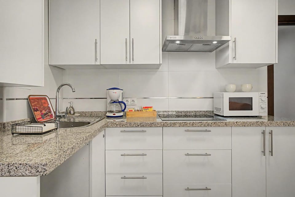 Kitchen or kitchenette, Living room