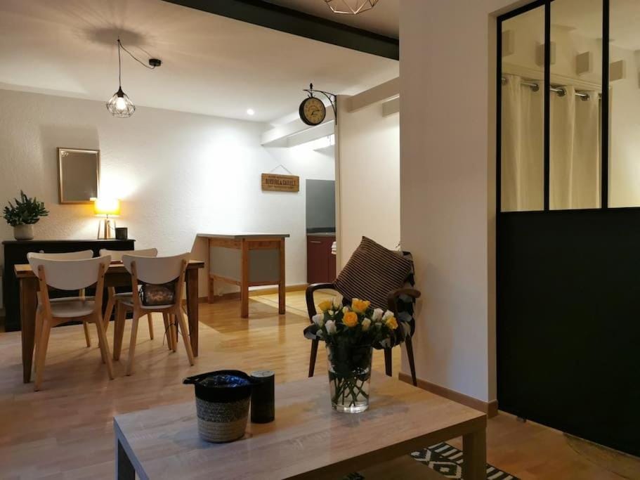 Nid douillet à quelques pas de la gare. Apartment in Carcassonne