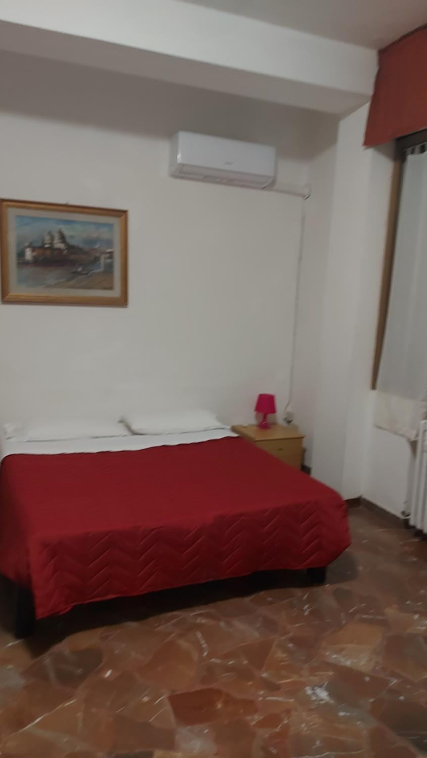 Bed, Bedroom, air conditioner