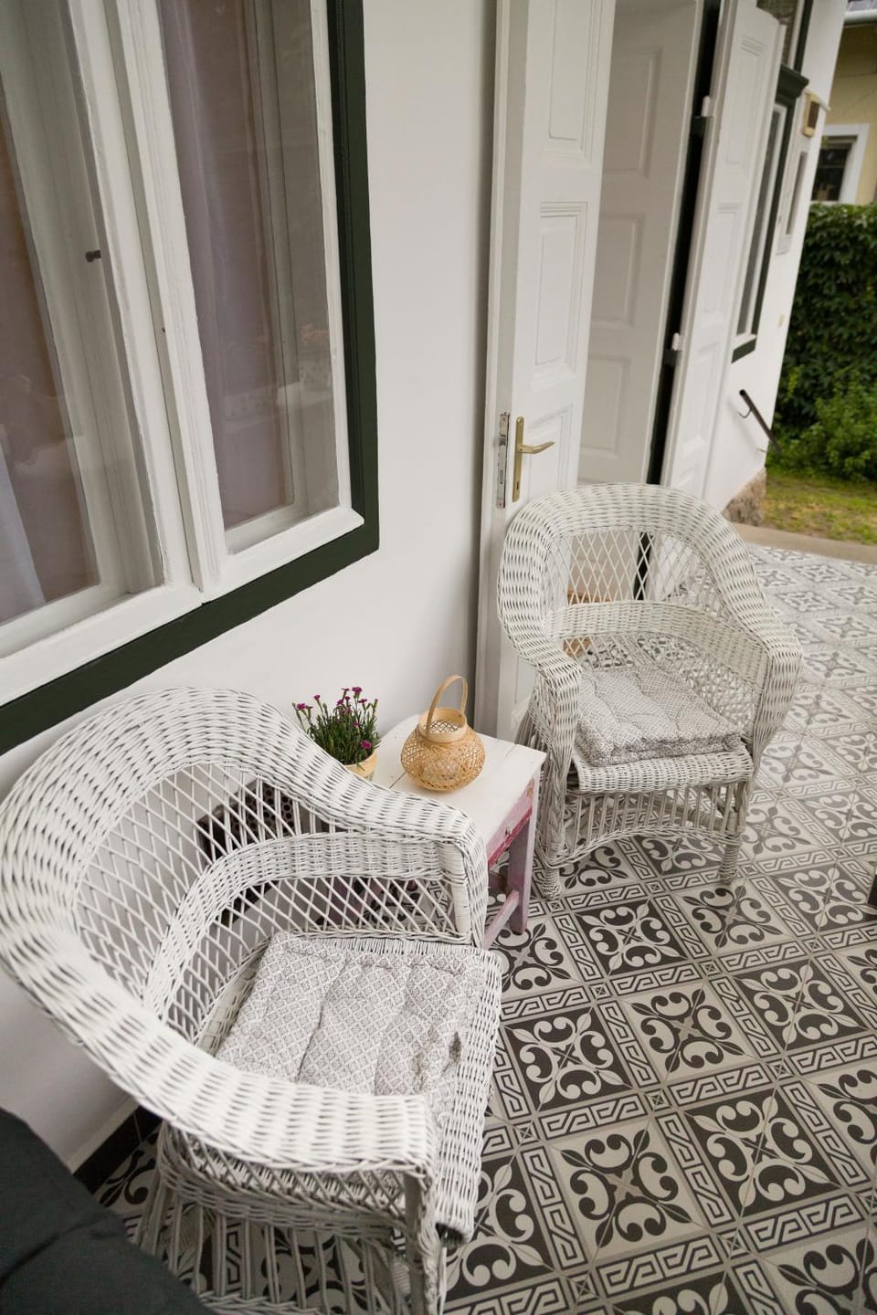 Day, Balcony/Terrace, Seating area