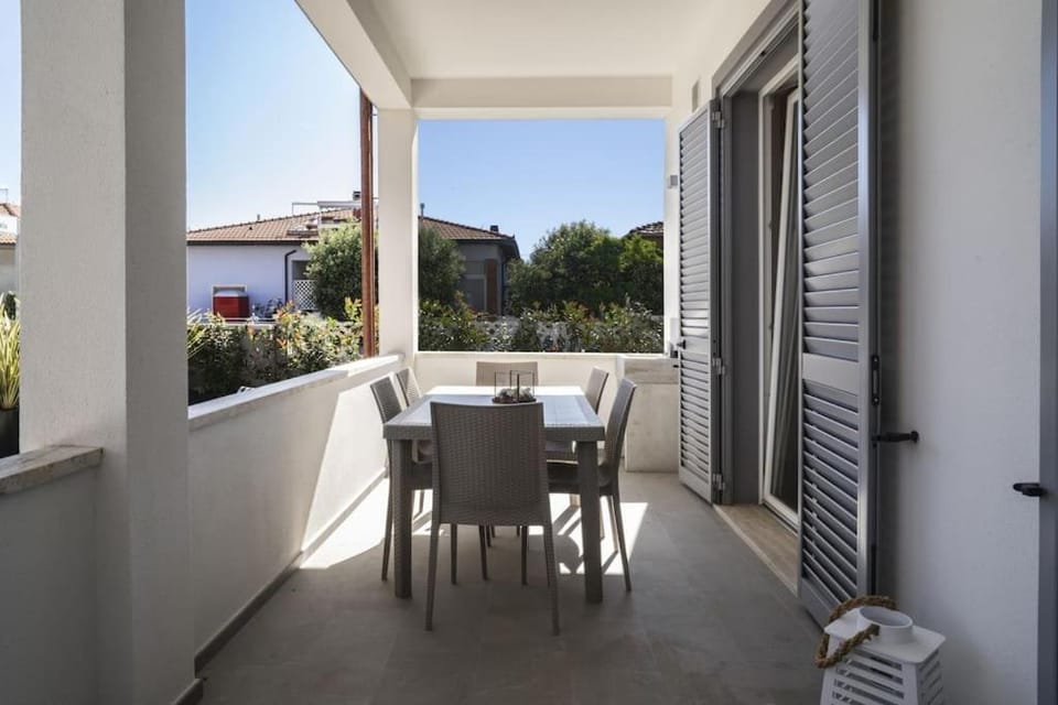 VILLA ARI - Elicriso Apartment in San Vincenzo