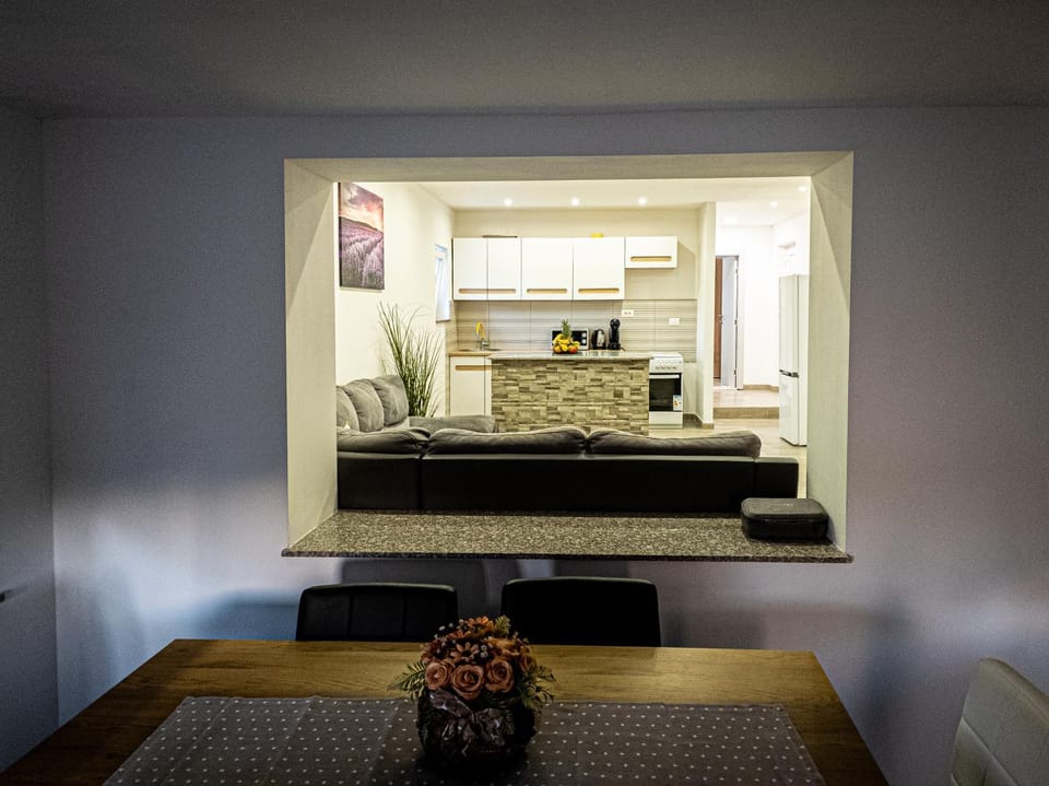 Kitchen or kitchenette, Living room, Dining area