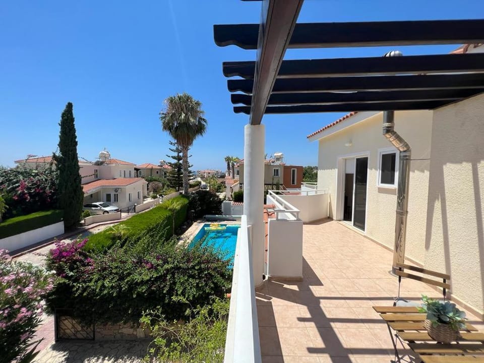 Villa Tamara with Private Pool Villa in Peyia