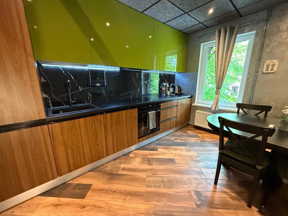 BRIVIBAS RESIDENCE - WAVE, free PRIVATE parking, free WIFI, self check-in Apartment in Riga