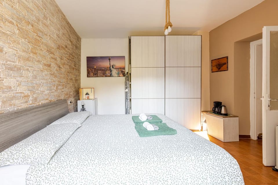 Bed, Photo of the whole room, Bedroom, towels, wardrobe